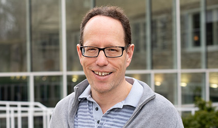 Lincoln Quillian headshot